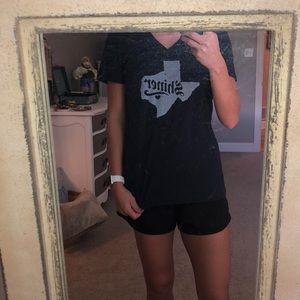 Shiner v neck navy tee